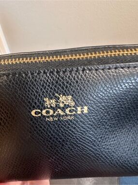 3 piece Coach Black Pebbled Leather Zip Pouch wallet with Gold Logo